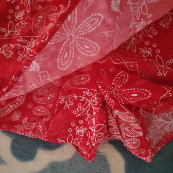 VENUS Medium Hankerchief Skort - Picture 4 of 6